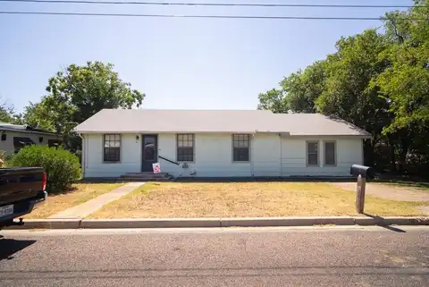83 E 20th St, San Angelo, TX 76903
