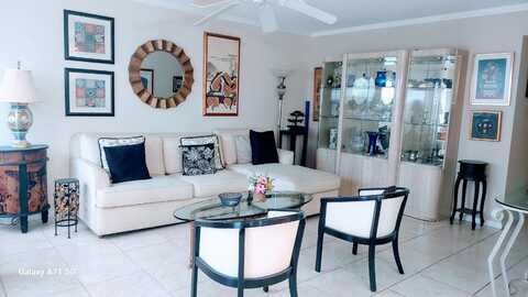 2067 Ainslie D, Boca Raton, FL 33434