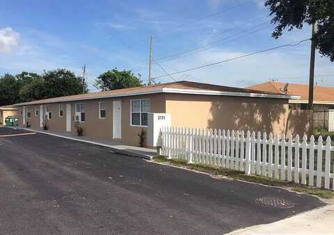2721 Avenue Avenue S, Riviera Beach, FL 33404