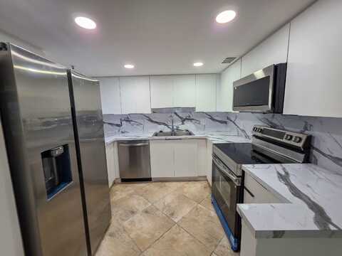 2339 Linton Ridge Circle, Delray Beach, FL 33444