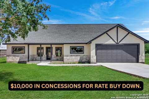 185 E Medium Meadow Dr, Lytle, TX 78052