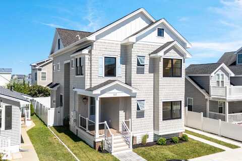 117 E Syracuse Ave Ave, Wildwood Crest, NJ 08260