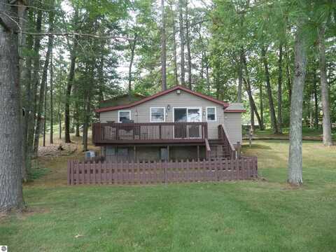 7796 Jose Lake Trail, South Branch, MI 48761