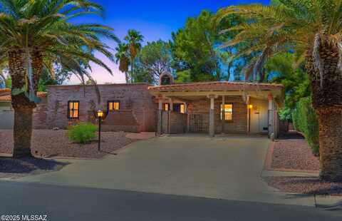 215 E Los Rincones, Green Valley, AZ 85614