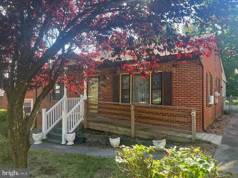 373 WALTON STREET, STRASBURG, VA 22657