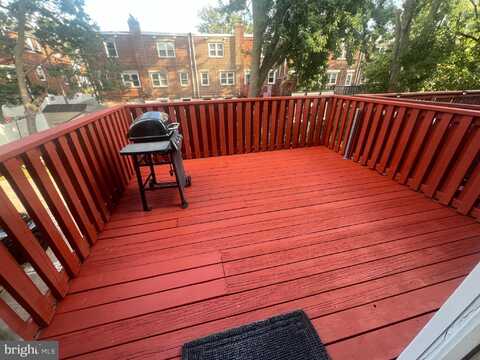650 MAGNOLIA AVENUE, GLENOLDEN, PA 19036