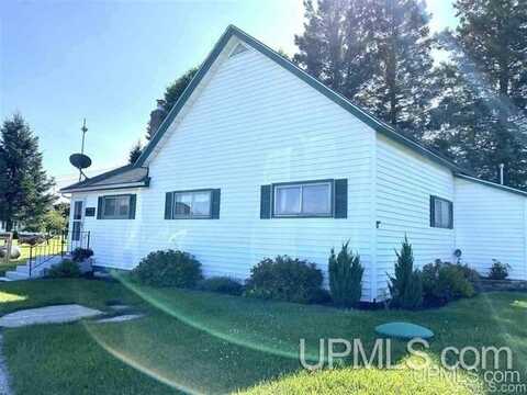 1907 17th, Bark River, MI 49807