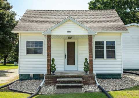 313 Oak, Sumner, IA 50674
