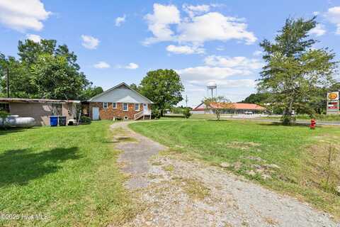 103 Top Tobacco Road, Lake Waccamaw, NC 28450