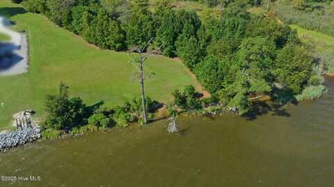 101 Royal Tern Way, Hertford, NC 27944