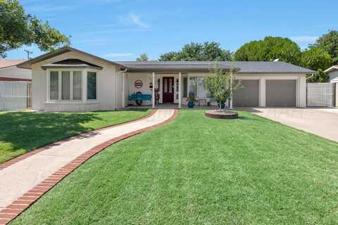 4702 Oregon Trail, Amarillo, TX 79109