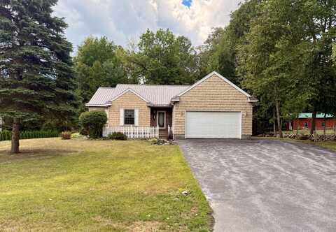 13 Brooks Bend Road, Plattsburgh, NY 12901