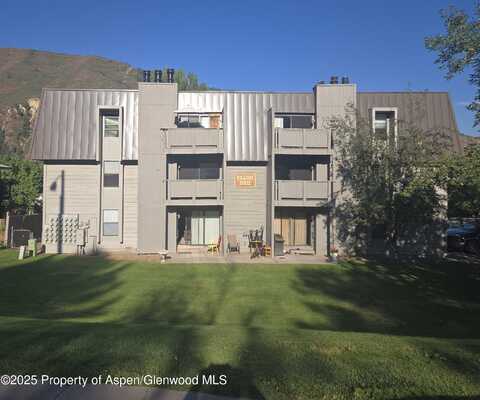 1527 Blake Avenue, Glenwood Springs, CO 81601