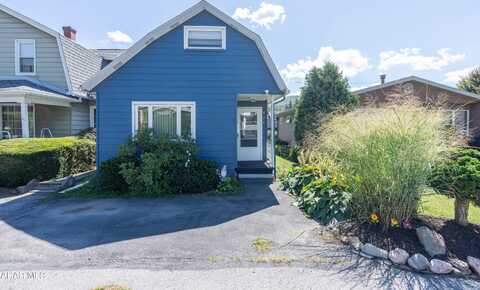 425 E Logan Avenue, Altoona, PA 16602