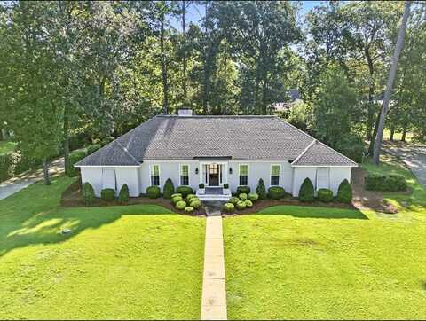 2306 Doublegate Drive E, Albany, GA 31721