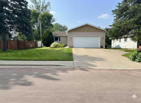 810 NE 12th Avenue, Aberdeen, SD 57401