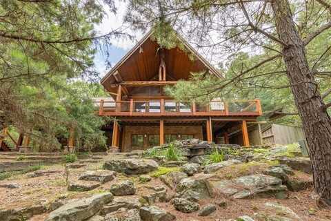 1170 Crossover RD, Fayetteville, AR 72701