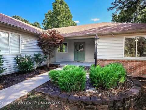 9 Piccadilly LN, Bella Vista, AR 72714