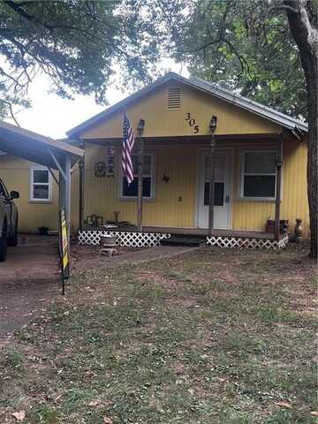 305 Drake AVE, Huntsville, AR 72740