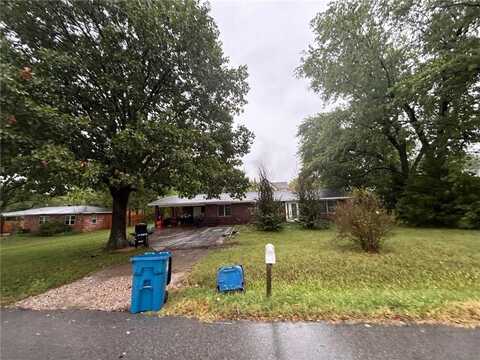 608 Birmingham ST, Gravette, AR 72736