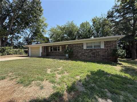 209 Russell DR, Harrison, AR 72601