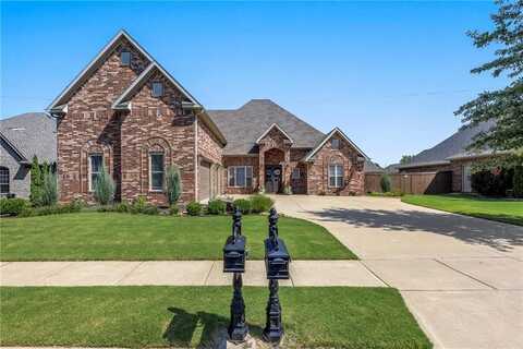 800 SW Thorncroft AVE, Bentonville, AR 72713