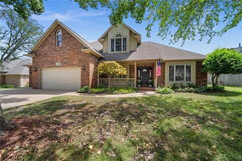 102 Fox Glove LN, Bentonville, AR 72712