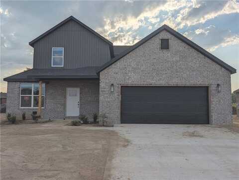 104 White Oak ST, Gentry, AR 72734