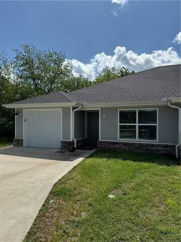 321 Westbrook CT Unit #1, Decatur, AR 72722