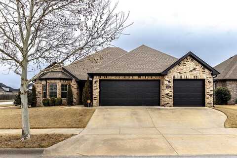 438 N Reeds Bridge DR, Fayetteville, AR 72704
