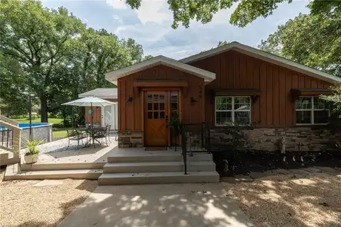 544 S Wyman RD, Fayetteville, AR 72701