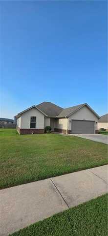 1441 General Parson, Prairie Grove, AR 72753