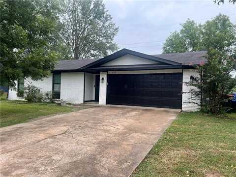 103 Eames AVE, Springdale, AR 72764