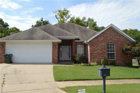 1609 E Wellsley, Fayetteville, AR 72703