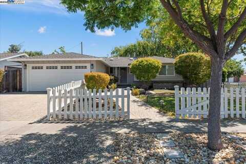 5050 Trenary Way, San Jose, CA 95118