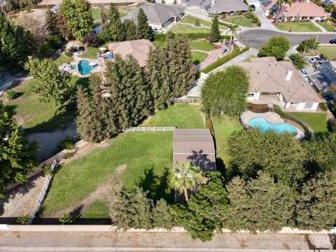 104 Capistrano Court, Bakersfield, CA 93314