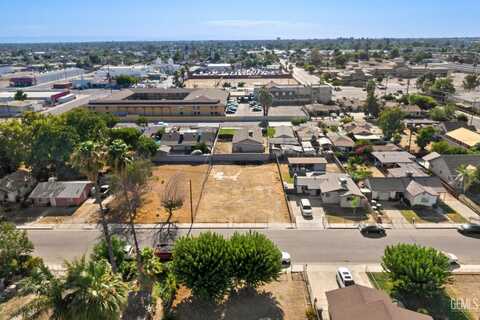 210 Wood Street, Bakersfield, CA 93307