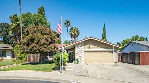 210 Pembroke Court, Vacaville, CA 95687