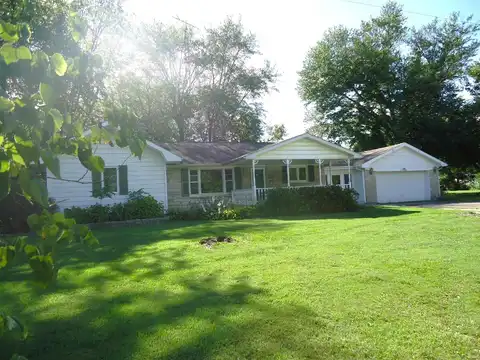 1437 Meridian Rd, Mitchell, IN 47446