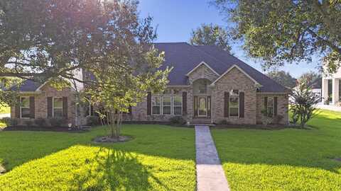109 Parlange Dr, Houma, LA 70360