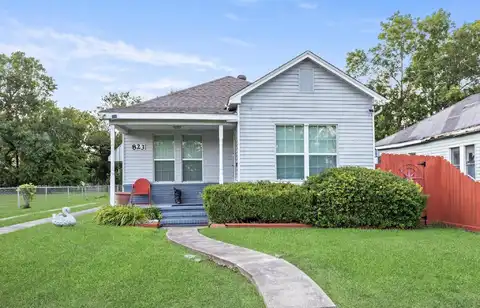 823 13th Street, Port Arthur, TX 77640