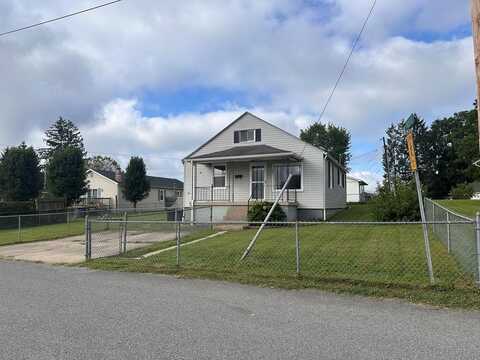 141 Burkholder St, OAK HILL, WV 25901