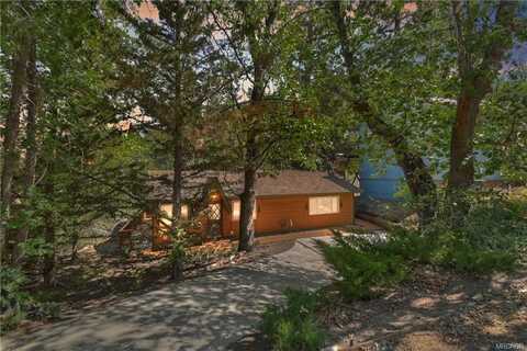 830 Villa Grove, Big Bear Lake, CA 92315