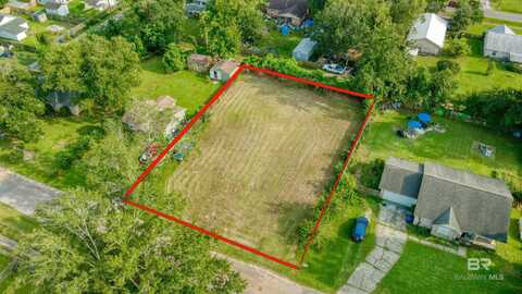 513 W Begonia Avenue, Foley, AL 36535