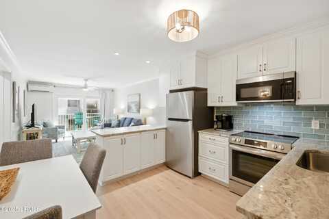15 S Forest Beach Drive, Hilton Head Island, SC 29928
