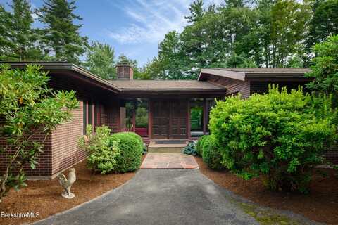 116 Buxton Hill Rd, Williamstown, MA 01267