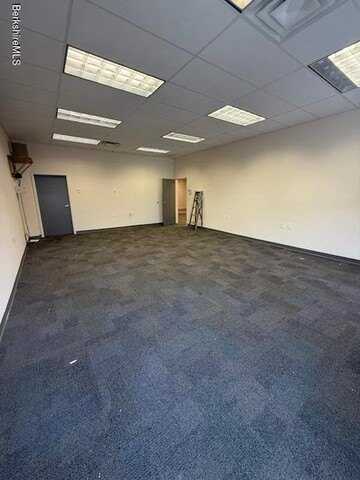 85 Main St, North Adams, MA 01247