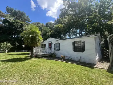 2773 Pirate Lane SW, Supply, NC 28462