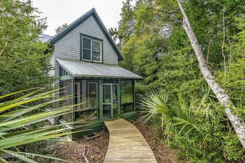 609 Kinnakeet Way, Bald Head Island, NC 28461