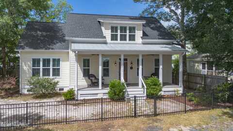 311 College Street, Southport, NC 28461